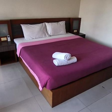 Kanpai Hotel Patong Екстер'єр фото